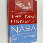 Steven J. Dick ym. : The Living Universe : NASA and the D... - pikkukuva 1
