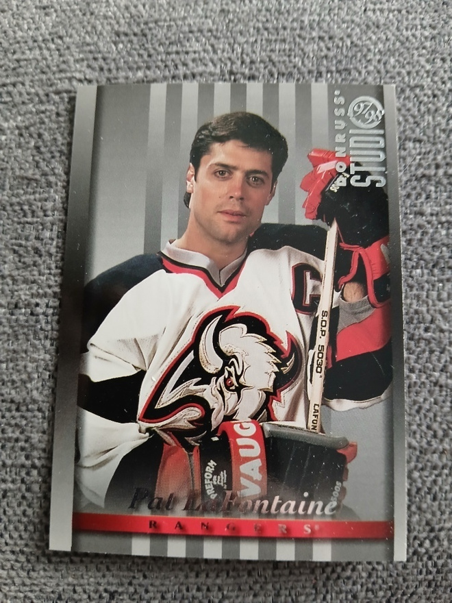 Pat Lafontaine - 1997 Donruss studios / Buffalo Sabres