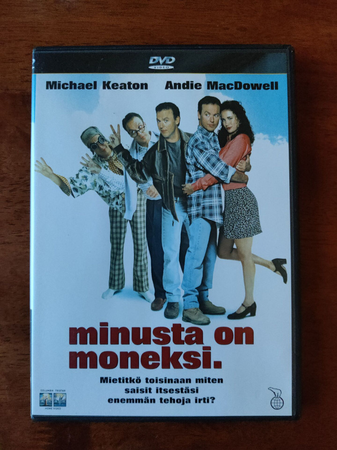Minusta on moneksi - DVD