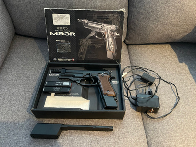 Tokyo Marui M93R AEP sähköpistooli + 100 kuulan lipas