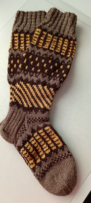 Kirjoneule sukat 39-40