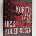 Jussi Adler-Olsen : Korttitalo - pikkukuva 1