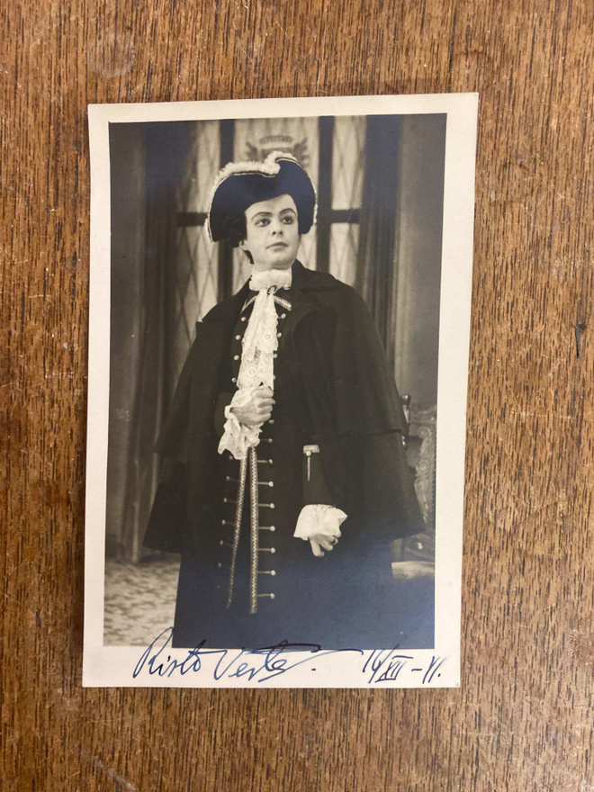 NÄYTTELIJÄ RISTO...?, SIGNEERATTU VALOKUVA, 1941