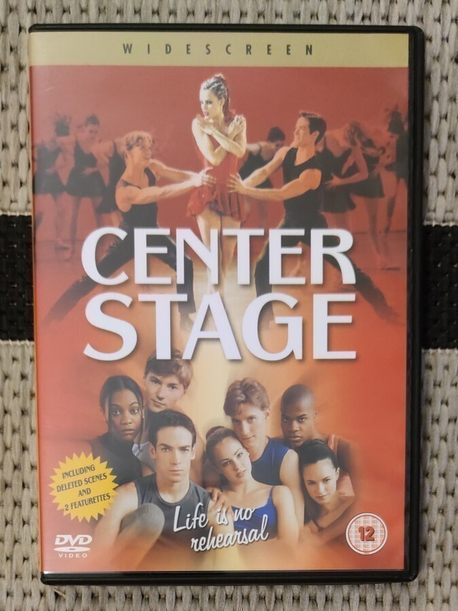 Center Stage - Sydänten tanssi