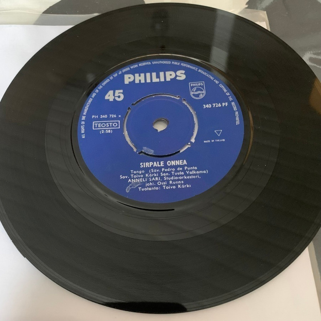 ANNELI SARI: Sirpale onnea * Poski poskea vasten * FIN 1965