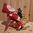 Joulupukki ja keinuhevonen - pikkukuva 4