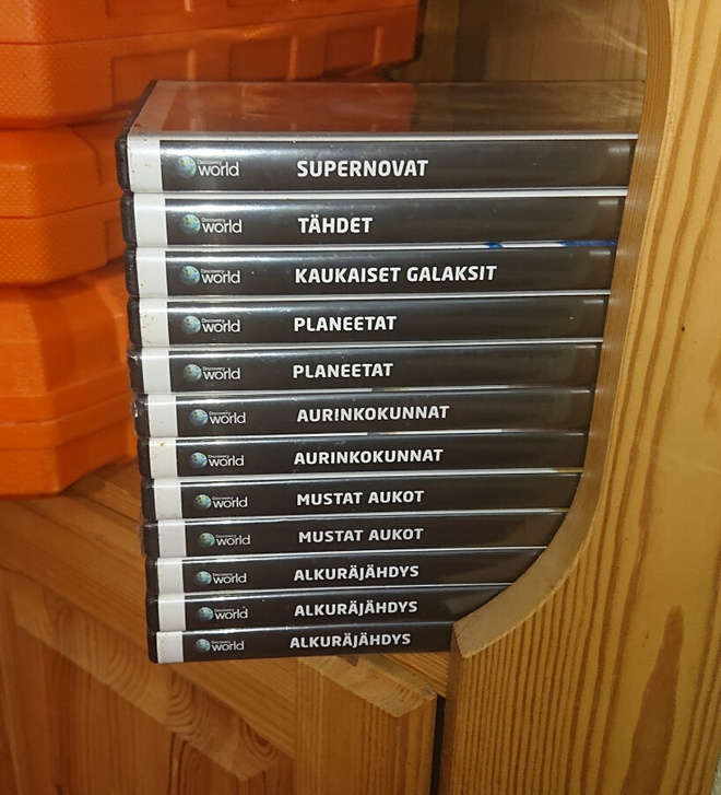 Uljas Universumi 5 Kaukaiset Galaksit yksi DVD