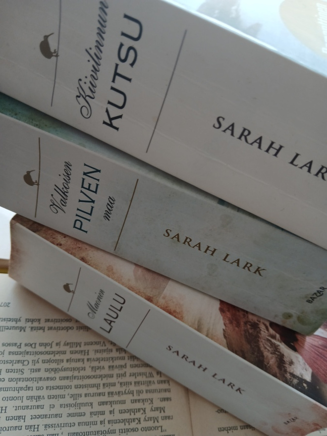 Sarah Lark - Uusi-Seelanti-sarja 1-3 (pokkarit)