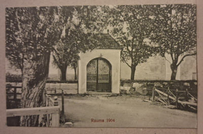Rauma: 1904 Kirkon portti *** (725)