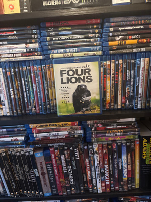 Four lions suomijulkaisu