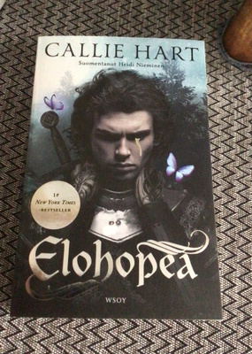 Elohopea / Callie Hart