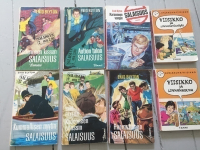 Blyton: Salaisuus (6 kpl) ja Viisikko (2 kpl)