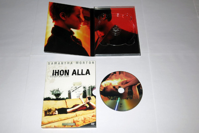 • DVD: Under the Skin - Ihon alla (1997)