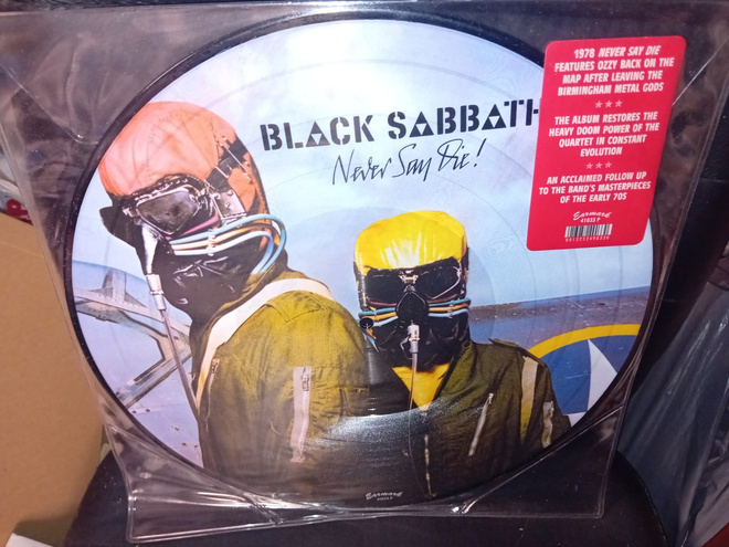 KUVA LP Black Sabbath  : Never say die ( UUSI ) SIS POSTIKUL