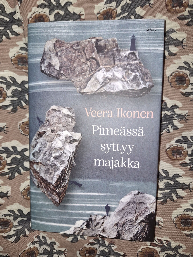 Veera Ikonen : Pimeässä syttyy majakka 1p