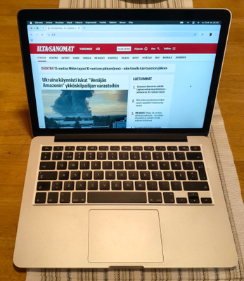 Apple MacBook Pro "Core i5" 2.7 13" Early 2015 Sequioa