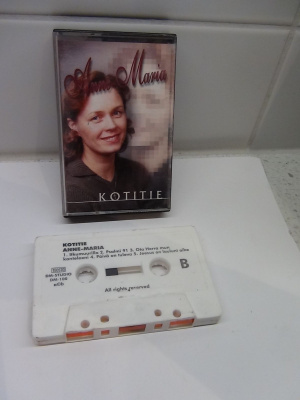 ANNE - MARIA ,  KOTITIE