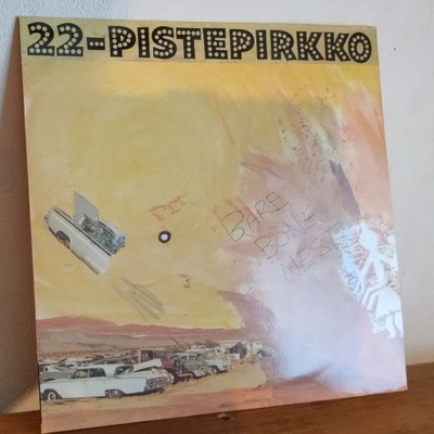 22 Pistepirkko – Bare Bone Nest LP (1989)