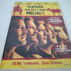 Vuohia tuijottavat miehet (2009) - DVD - Suomi-julkaisu - pikkukuva 1