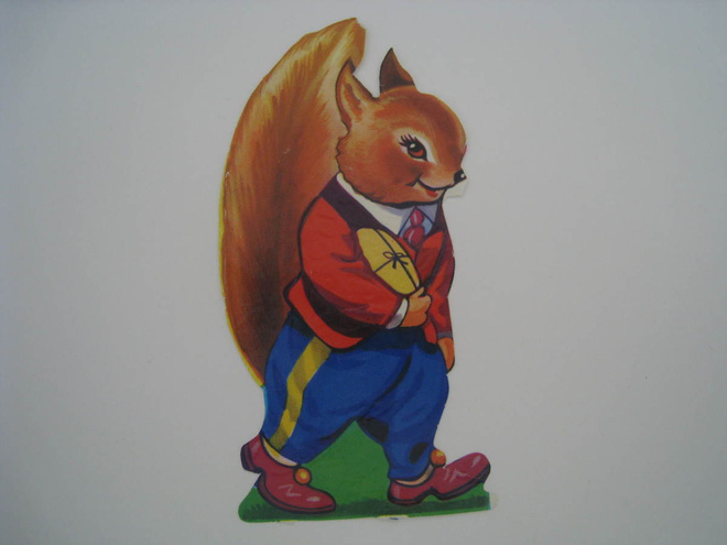 Kiiltokuva Orava puku päällä k 12 cm