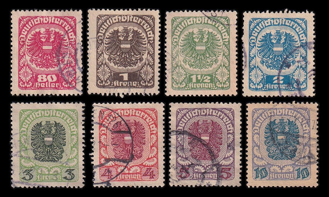 Itävalta 312-20y o Vaakuna harmaa paperi (1920)