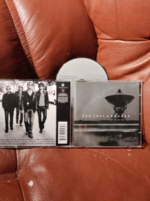 BON Jovi -bounce CD.