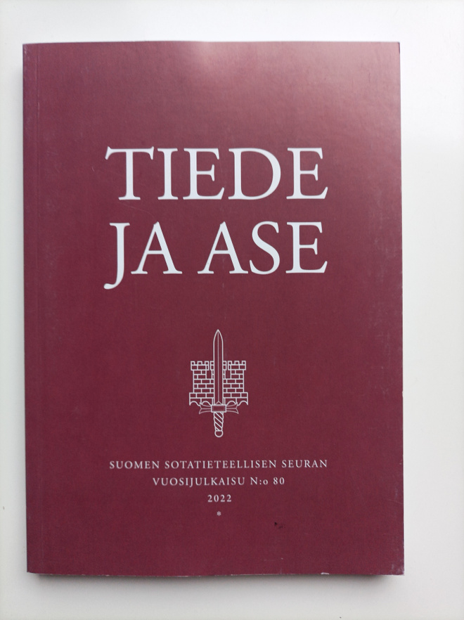 Tiede ja ase 80