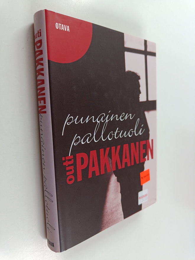 Outi Pakkanen : Punainen pallotuoli