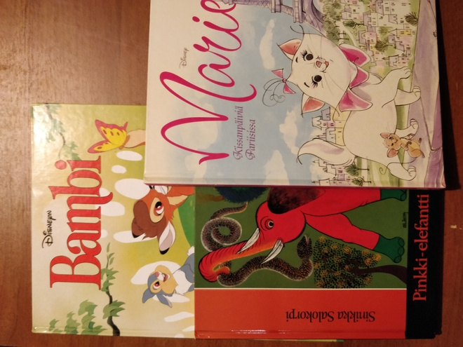 Lasten kirjoja  Disney Bambi ,