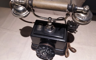 LM Ericsson vanha antiikkinen puhelin 1920-luvun