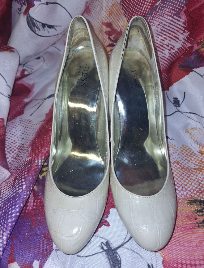 Korkokengät 9M (40-41) Guess Marciano