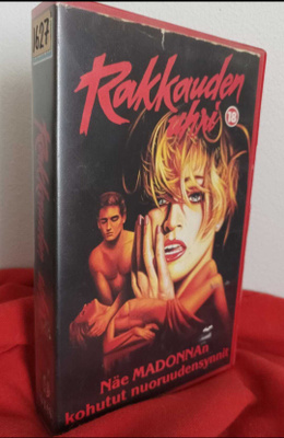 MADONNA - RAKKAUDEN UHRI (VHS)