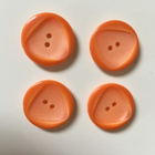 Kaunis muovi nappi, Ø 22mm, 4kpl. 1,80€ - pikkukuva 2