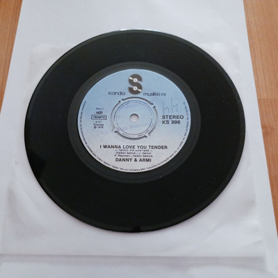 Danny & Armi – I Wanna Love You Tender 7" orig 1978 uusi!!
