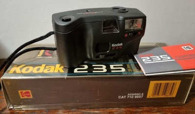 Kodak 235 filmikamera