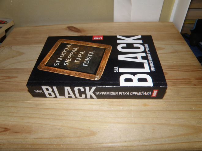 Saul Black Tappamisen pitkä oppimäärä (nidottu)