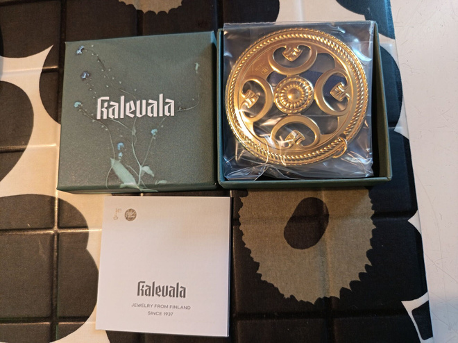 Kalevala Koru joulukoriste Räisälän /Fazer 2025