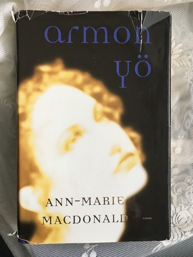 Ann-Marie, MacDonald: Armon yö (1.p.)