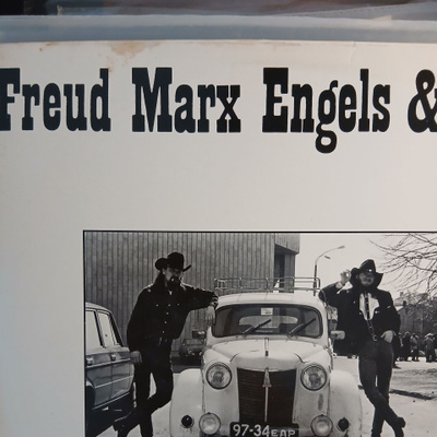 Freud Marx Engels & Jung : Siunattu hulluus.