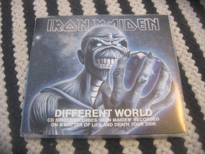 Iron Maiden - Different World (cds)