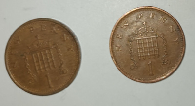 2 kpl Iso-Britannia 1 p (New Penny) 1973, 2 kuvaa