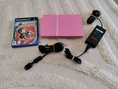 Sony PlayStation 2 PS2 Pink + Bomberman