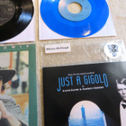 DAVID BOWIE: Kolme 7" sinkkua (Gigolo RSD, John I'm, Peace.. - pikkukuva 2
