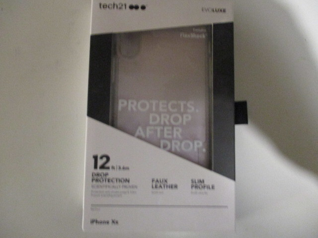 TECH 21 EVOLUXE