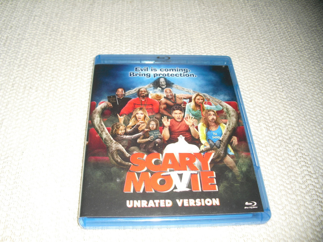 SCARY MOVIE 5 (Charlie Sheen) BD***