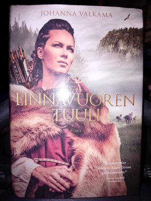 Johanna Valkama : Linnavuoren Tuuli ( SIS POSTIKULU )