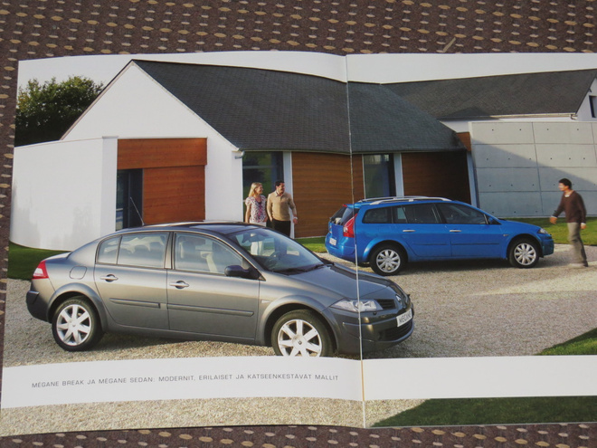 2007 Renault Megane esite - 24 sivua - KUIN UUSI - suom