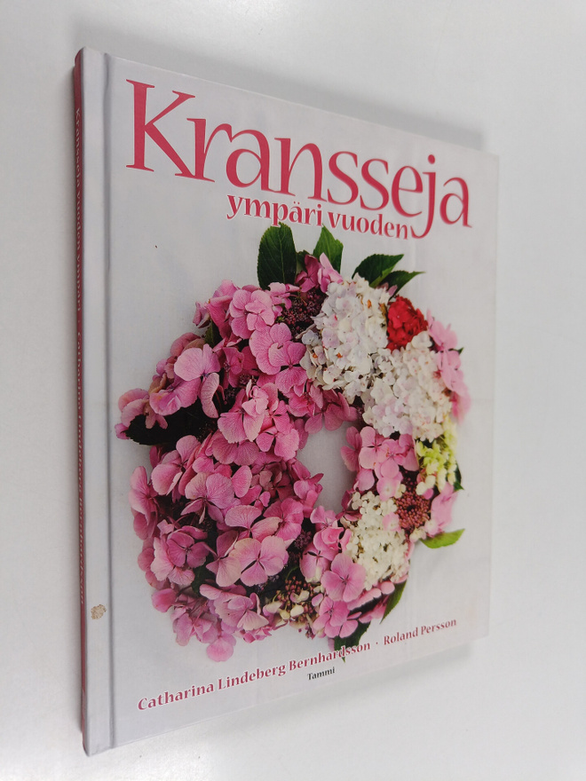 Catharina Lindeberg-Bernhardsson : Kransseja ympäri vuoden