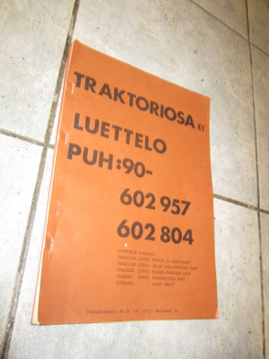 TRAKTORIOSA KY LUETTELO v 1982
