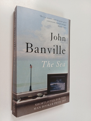 John Banville : The sea